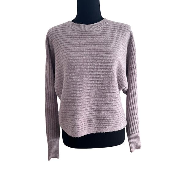 Mauve Crew Neck Horizontal Ribbed Super Soft Sweater - XS - Picture 1 of 9